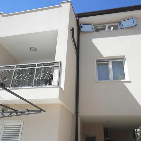 Apartment Luna *